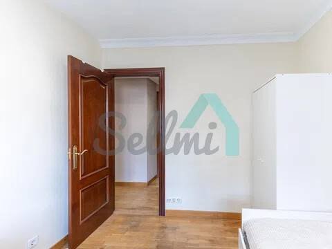 Piso de 66 m² en Oviedo