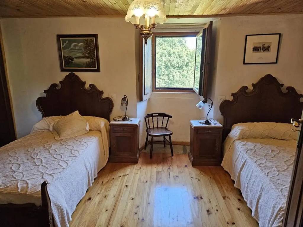 Casa de 200 m² en Baños de Molgas