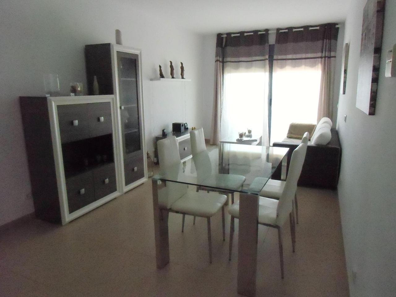 Piso de 90 m² en Roquetas de Mar