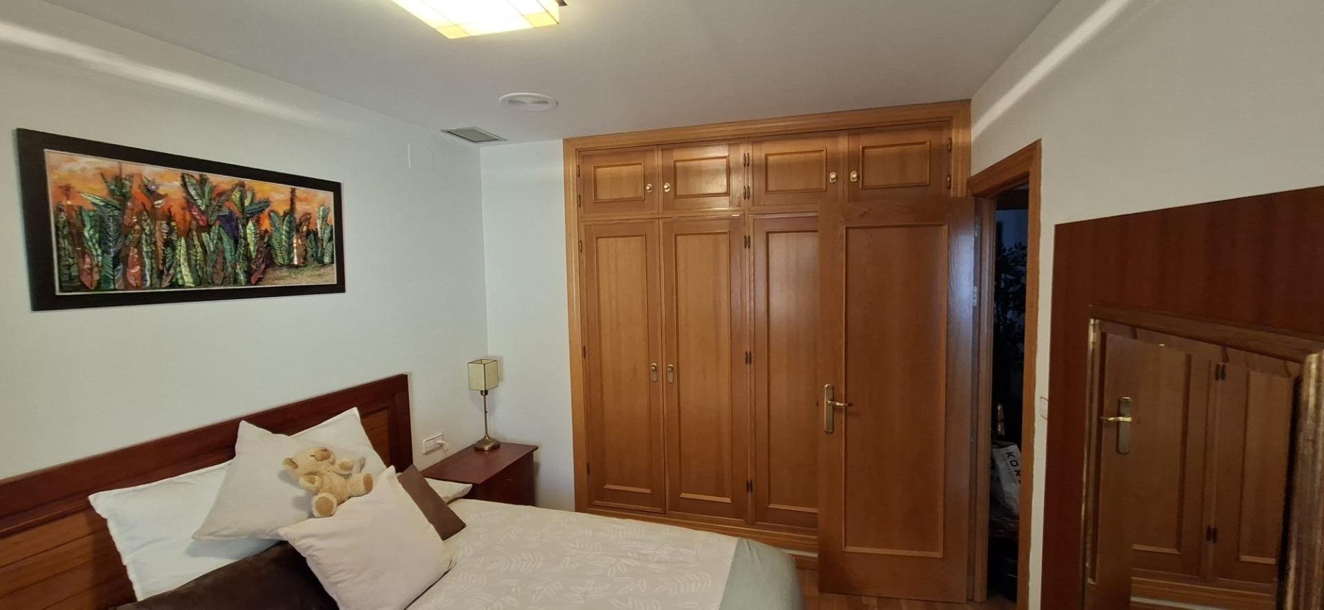 Piso de 90 m² en Granada