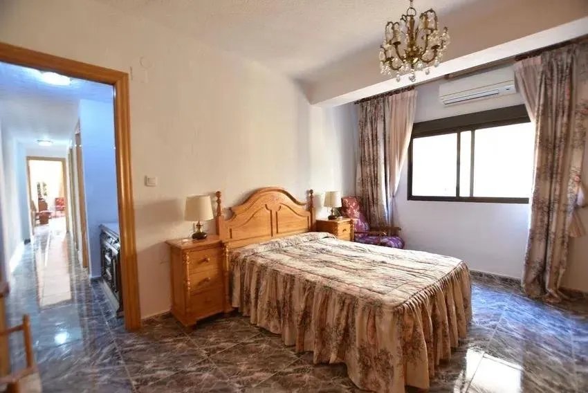 Piso de 85 m² en Granada