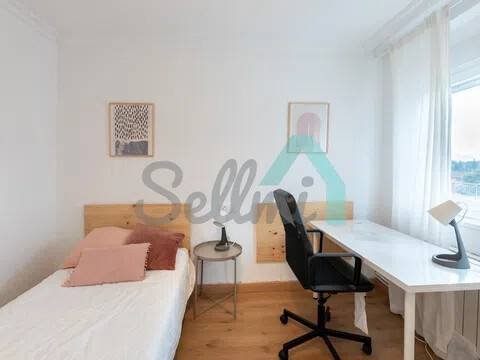 Piso de 93 m² en Oviedo