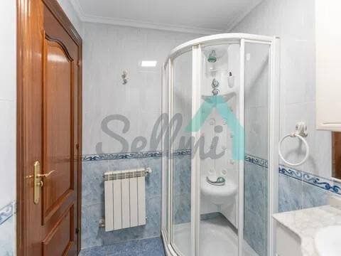 Piso de 104 m² en Oviedo
