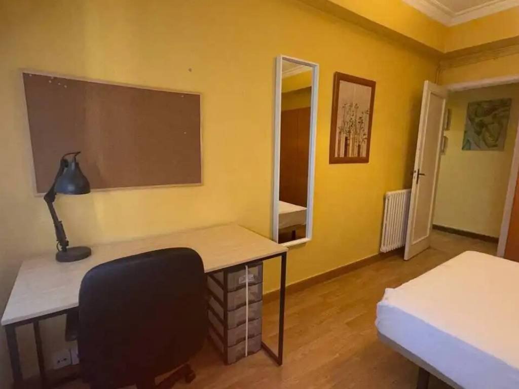 Piso de 95 m² en Ourense
