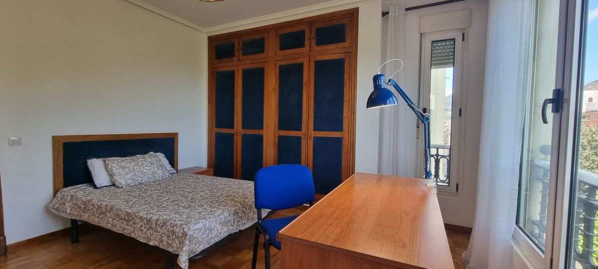 Piso de 163 m² en Oviedo
