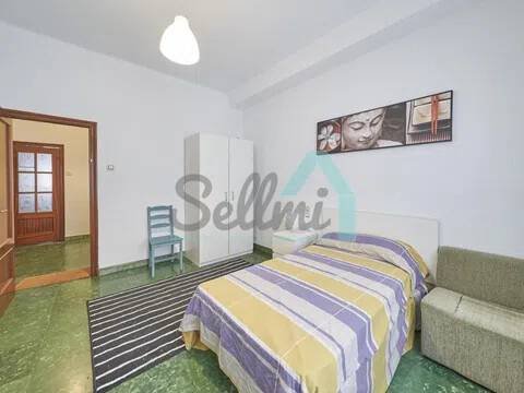 Piso de 146 m² en Oviedo