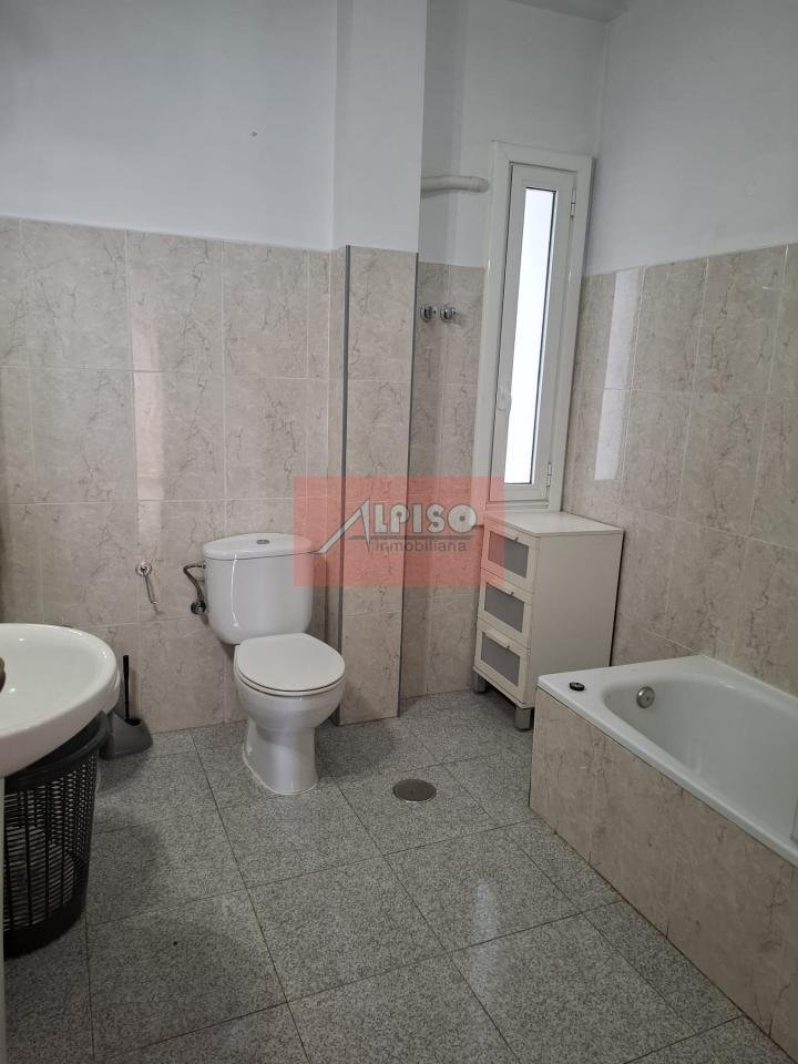 Piso de 85 m² en Ourense