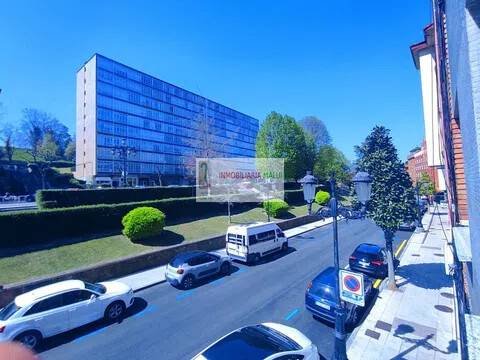 Piso de 120 m² en Oviedo