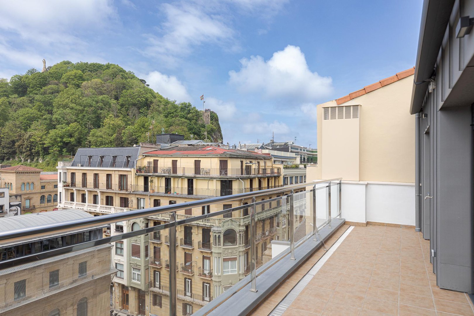 Wohnung 62 m² in Donostia / San Sebastián