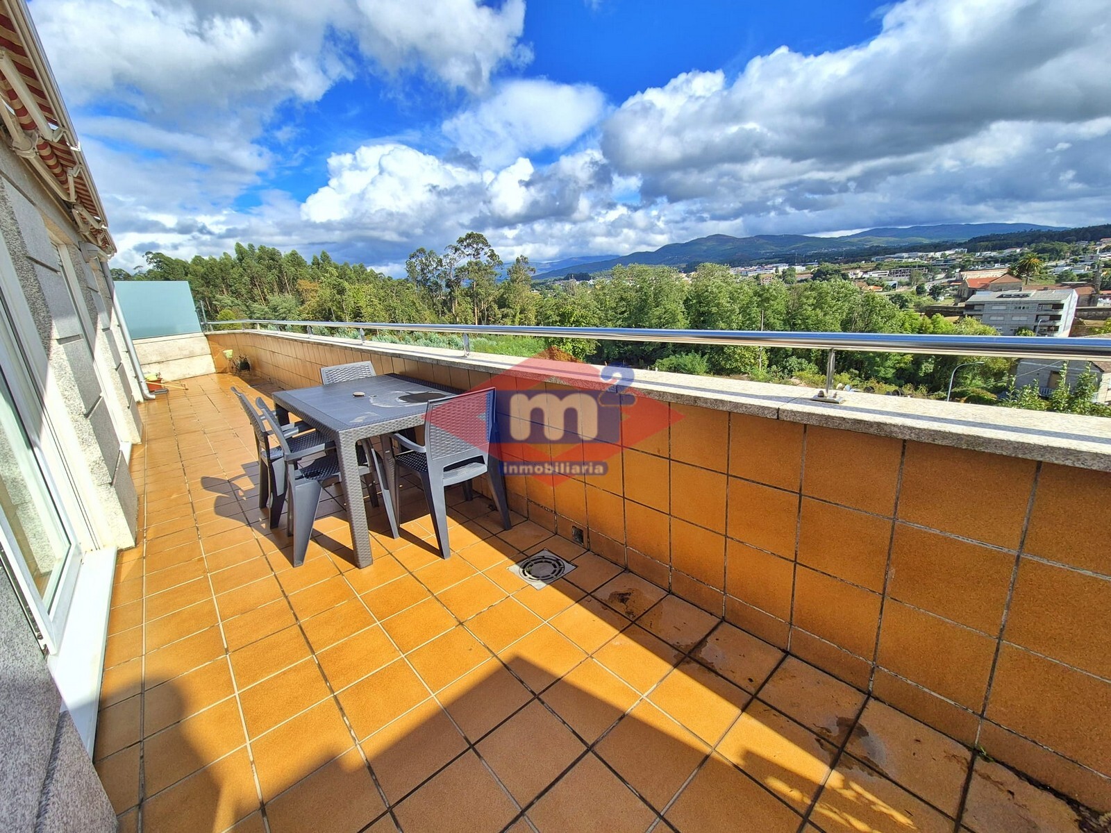 Wohnung 90 m² in Salvaterra de Miño