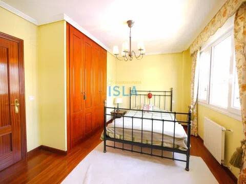 Piso de 200 m² en Laredo