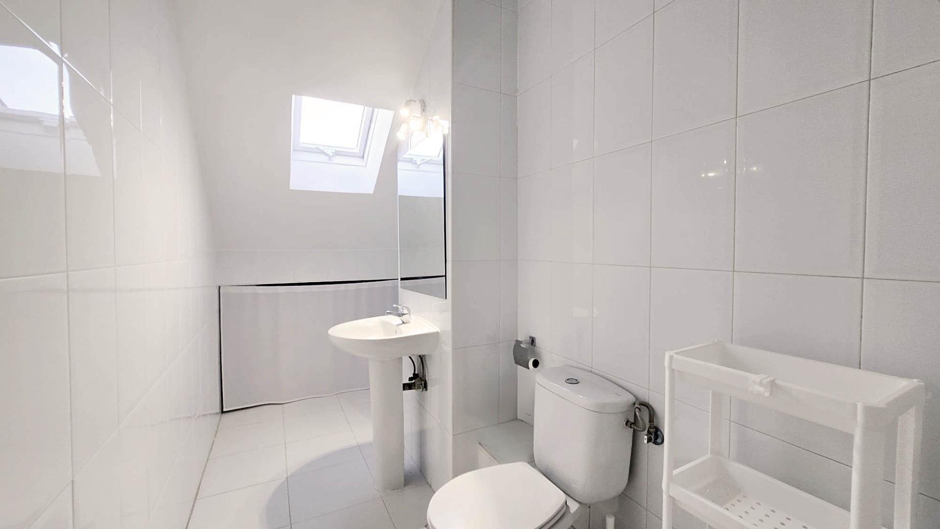 Zimmer 250 m², Villanueva de la Cañada