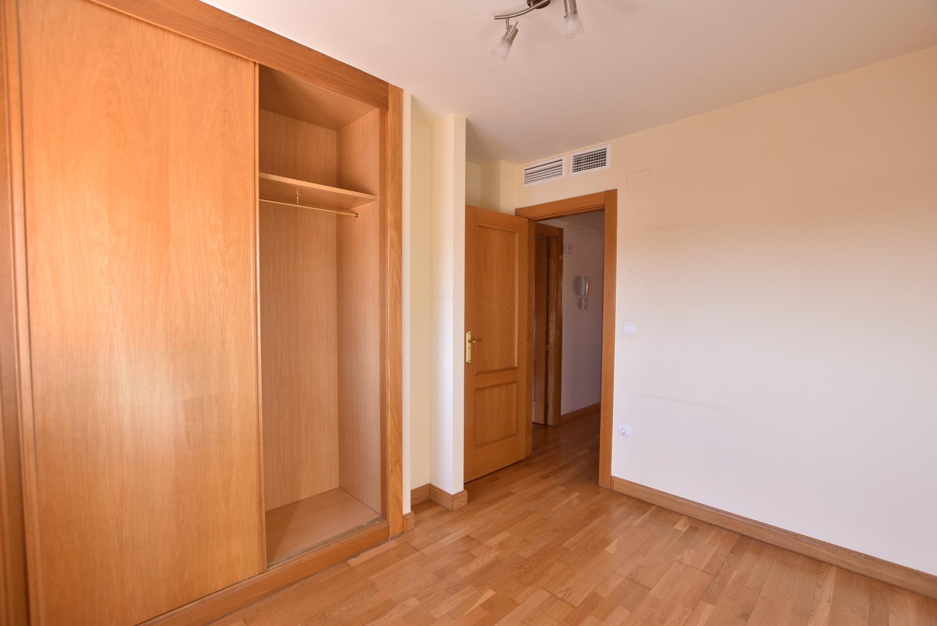 Piso de 210 m² en Granada