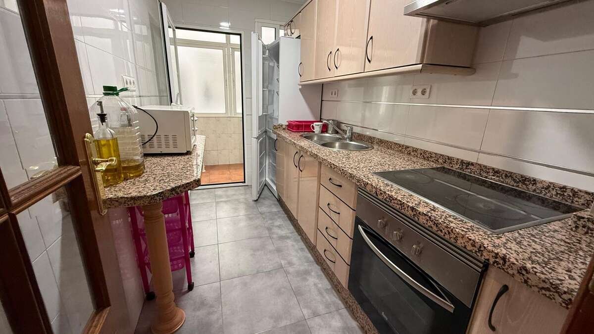 Habitación 12 m², Granada