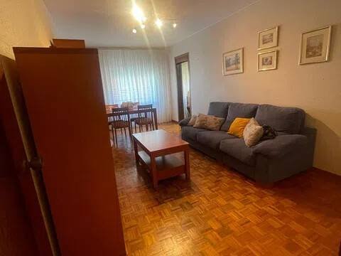 Piso de 90 m² en La Almunia de Doña Godina