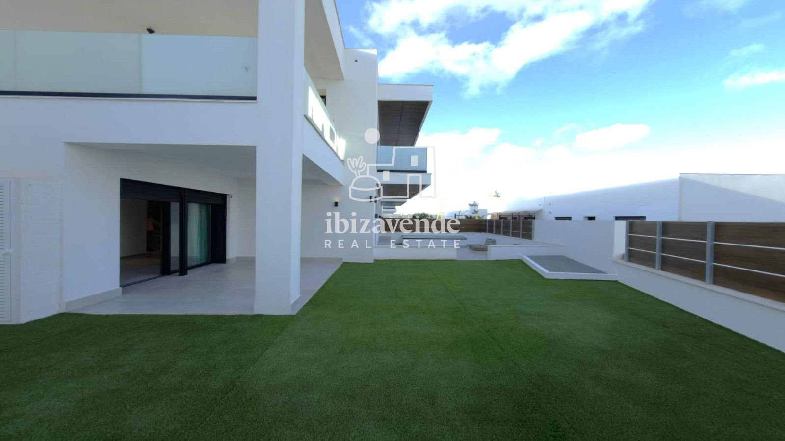 Дом 595 м² в Santa Eulària des Riu
