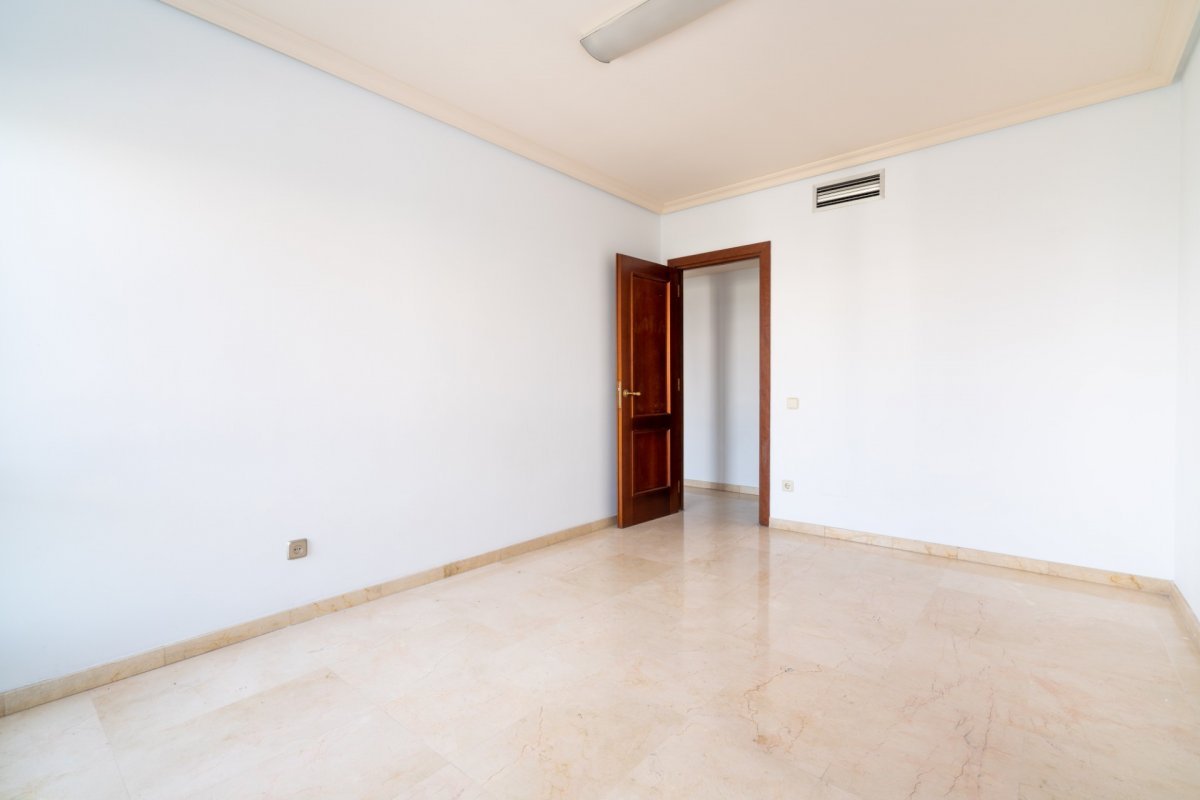 Piso de 218 m² en Almería