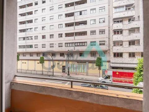 Piso de 130 m² en Oviedo