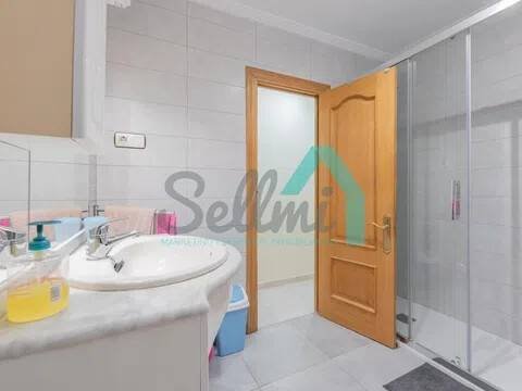 Piso de 120 m² en Oviedo