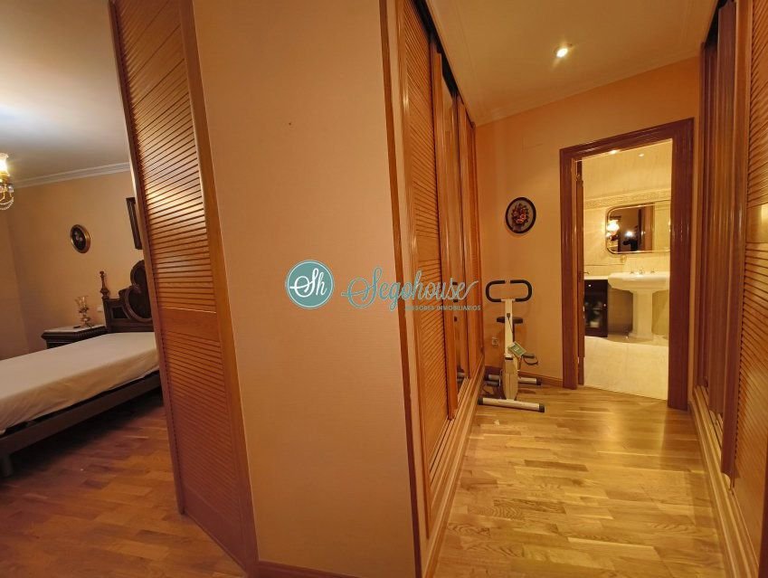 Piso de 200 m² en Segovia