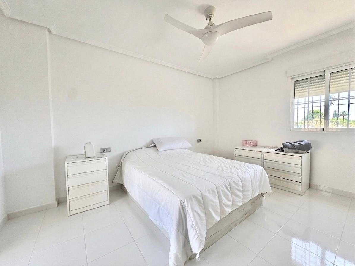 Casa de 100 m² en Orihuela