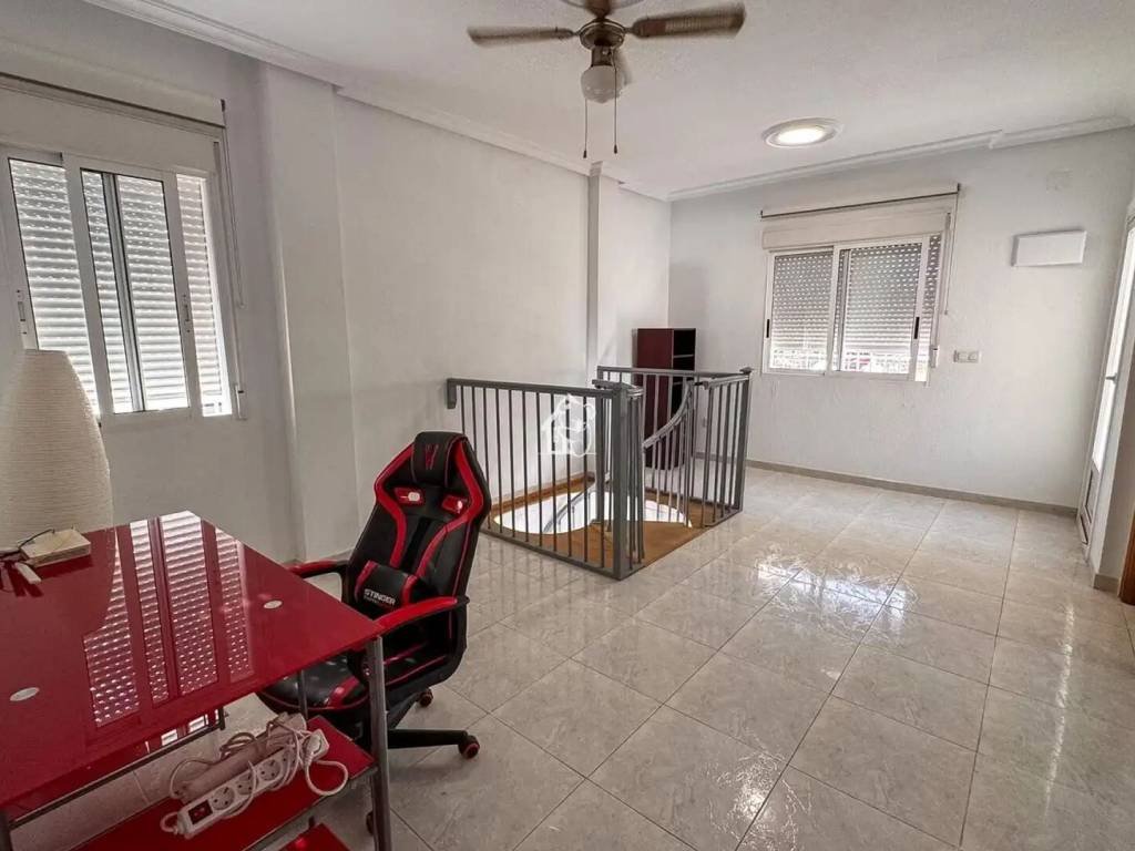 Casa de 90 m² en Orihuela