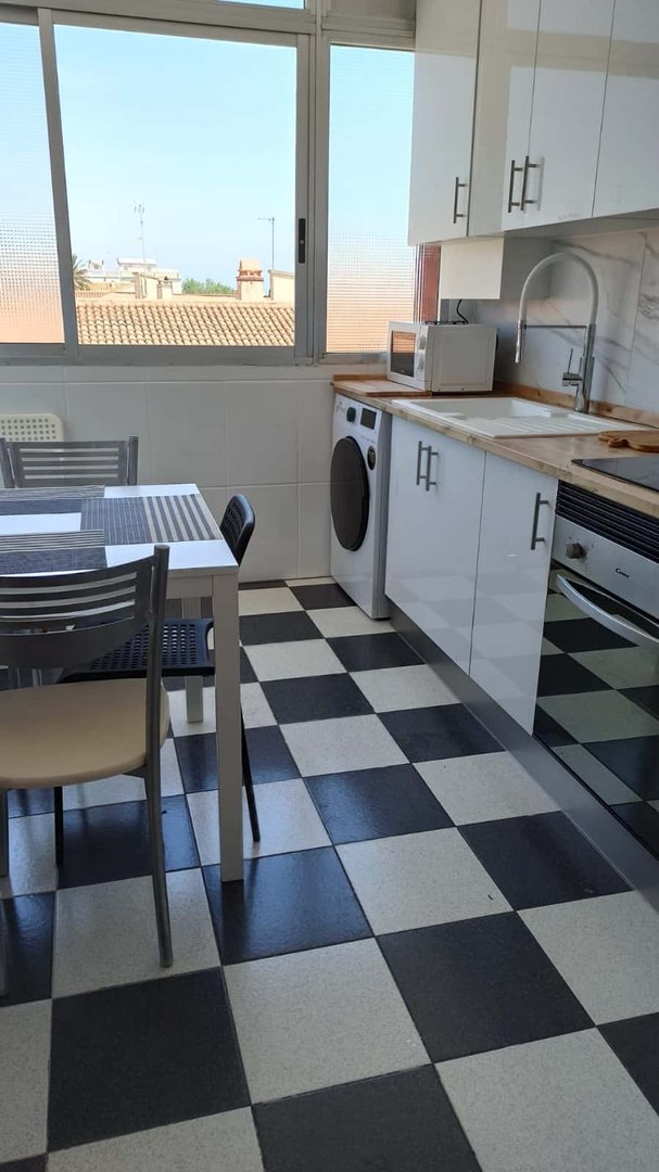 Wohnung 80 m² in Valencia