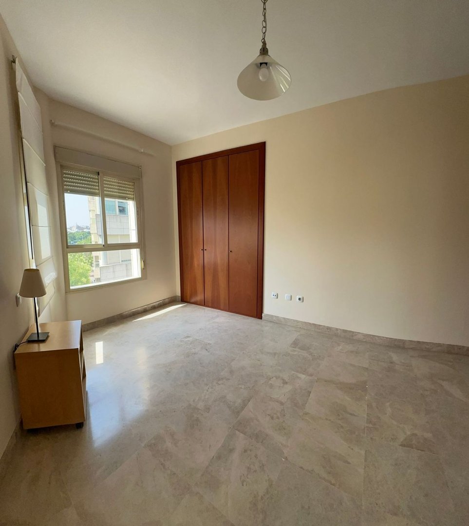 Piso de 90 m² en Sevilla