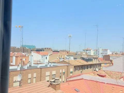 Piso de 90 m² en Zaragoza
