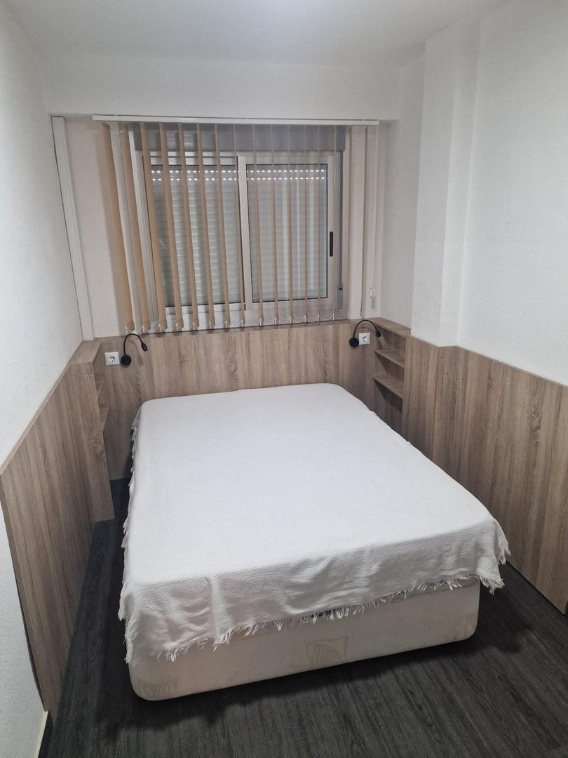Piso de 85 m² en Santa Pola
