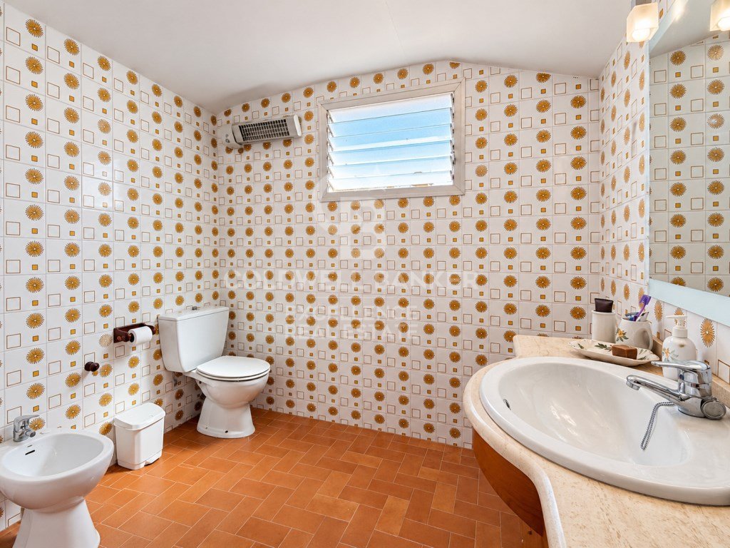 Casa de 135 m² en Alginet