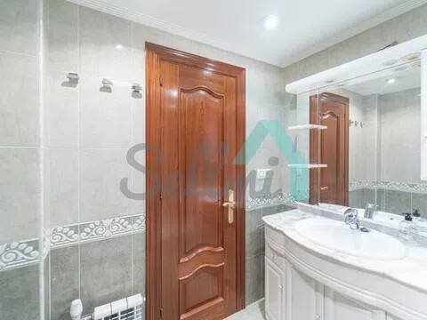 Piso de 85 m² en Oviedo