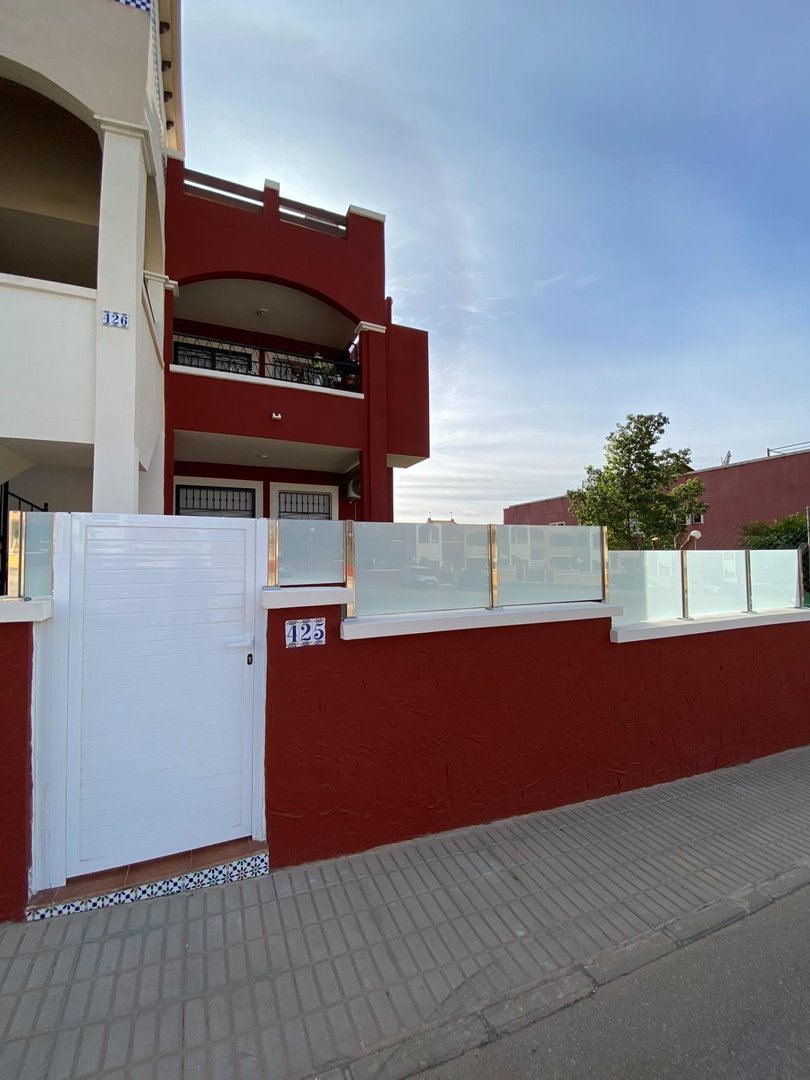 Casa de 130 m² a Oriola
