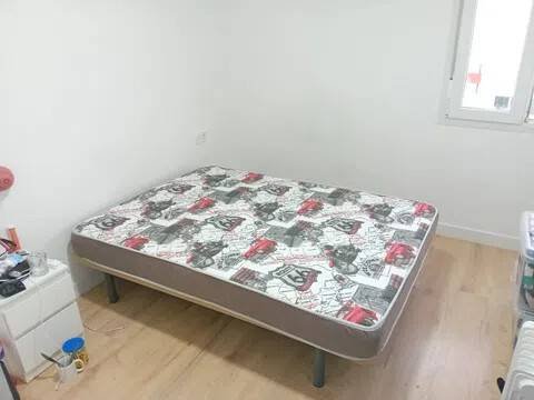 Chambre 65 m², San Juan de Aznalfarache