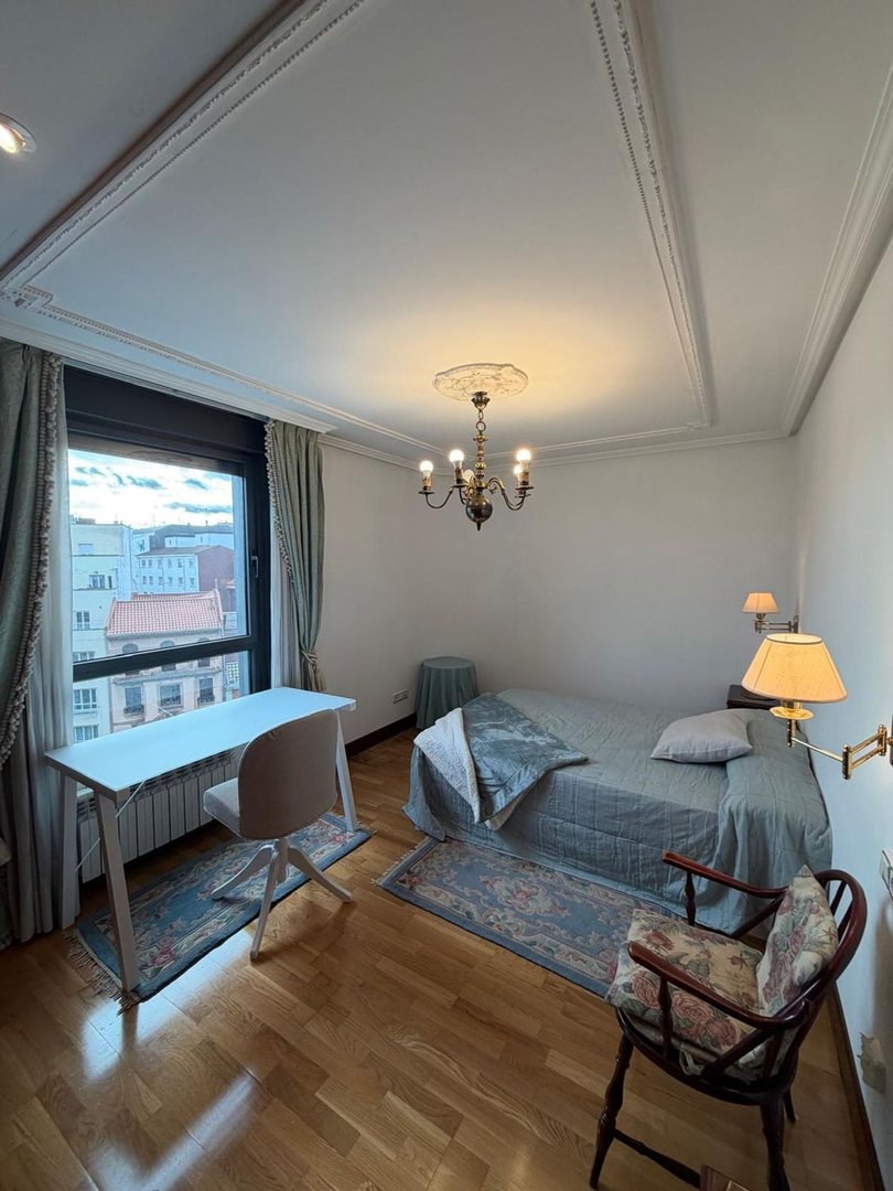 Piso de 120 m² en Oviedo