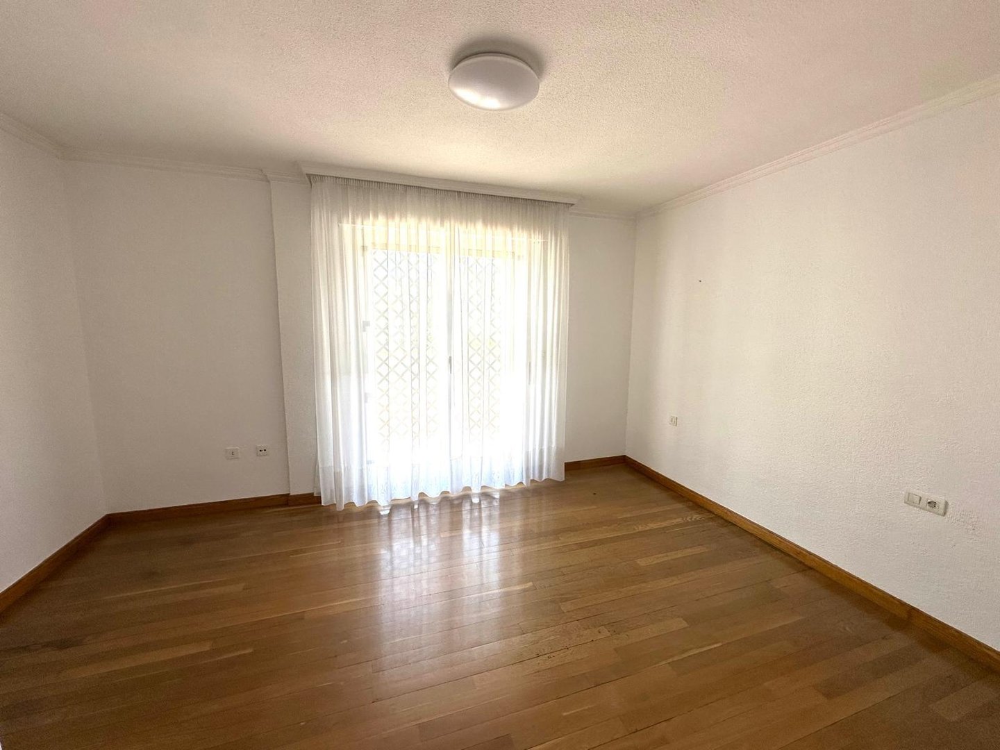 Piso de 200 m² en Granada