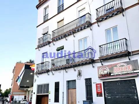 Piso de 80 m² en Sevilla