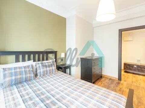 Piso de 126 m² en Oviedo