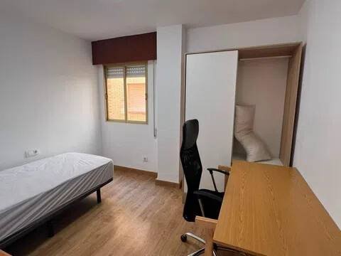 Piso de 105 m² en Almería