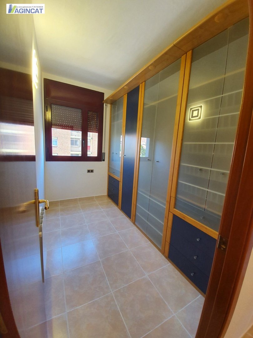 Pis de 102 m² a Sabadell