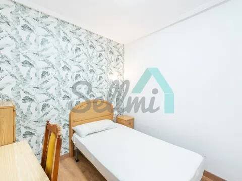 Pis de 127 m² a Oviedo