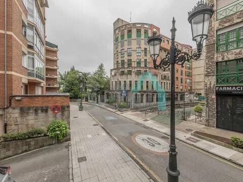 Piso de 145 m² en Oviedo