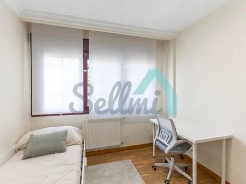 Piso de 66 m² en Oviedo