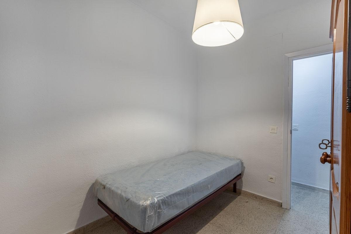 Piso de 101 m² en Granada