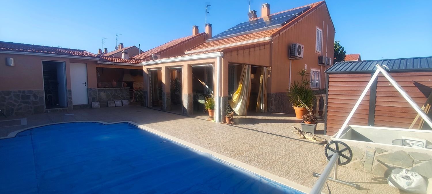 Casa de 175 m² a Las Ventas de Retamosa