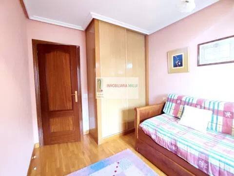 Piso de 113 m² en Oviedo