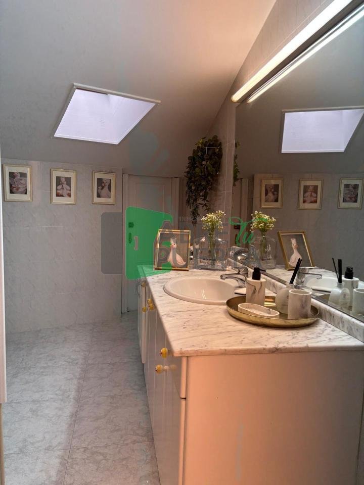 Habitación 150 m², Ourense