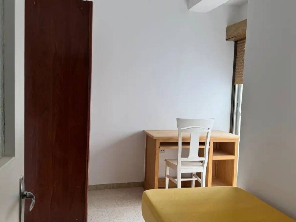 Pis de 80 m² a Còrdova