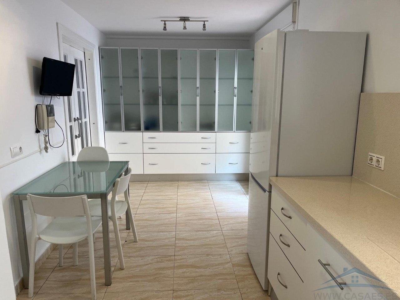Piso de 160 m² en Roquetas de Mar