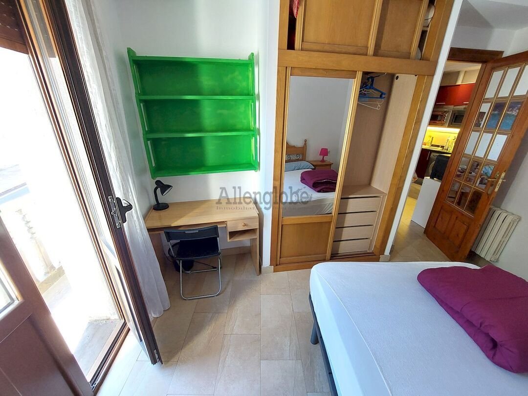 Piso de 75 m² en Oviedo